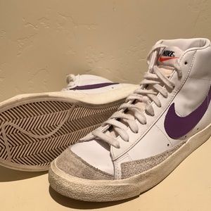 Nike blazers woman’s size 8.5